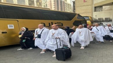 بعثة حج القرعة تنهي تصعيد الحجاج إلى عرفات وسط إشادة بحسن التنظيم والرعاية