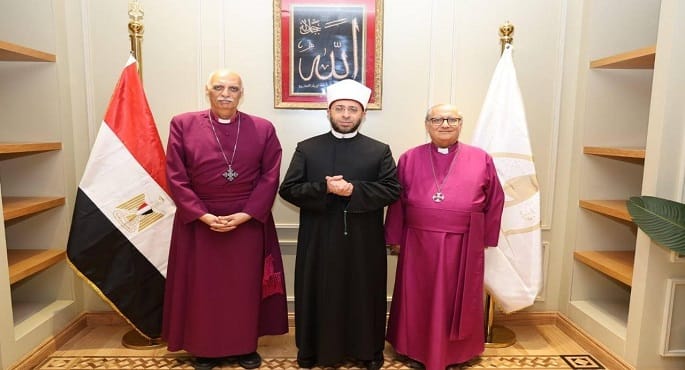 وزير الأوقاف يستقبل وفد الكنيسة الأسقفية لتهنئته بعيد الأضحى