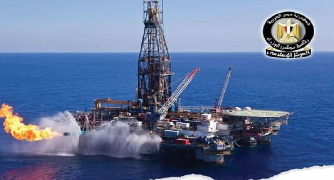 وزير البترول يشهد بدء حفر بئر جديدة بحقل نرجس لزيادة إنتاج الغاز الطبيعي بالبحر المتوسط