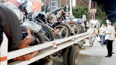 رفع 594 دراجة نارية متروكة ومتهالكة من الشوارع في حملات مرورية