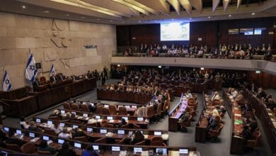 اللجنة الوزارية الإسرائيلية تقر مشروع قانون لتقييد الأذان وفرض غرامات