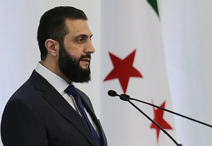 الرئاسة السورية: الشرع يبحث هاتفياً مع ترامب رفع العقوبات