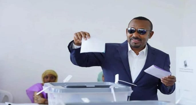 إثيوبيا تجري انتخابات عامة وآبي أحمد يتعهد بـ"حقبة تحولية"