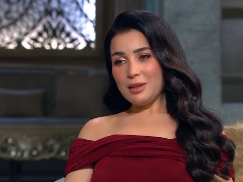 مي عز الدين: حسن حسني علمني الكوميديا وعبلة كامل أغرقتني بالنصائح