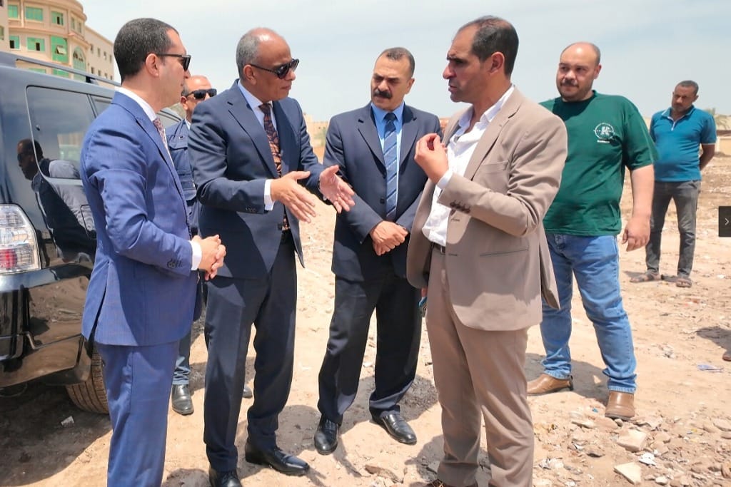 محافظ كفر الشيخ يتفقد أعمال تنفيذ كوبري سخا العلوي الجديد