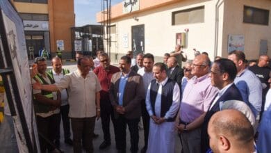 محافظ الإسكندرية يتفقد مشروع رافع مياه "حياة كريمة" ببرج العرب