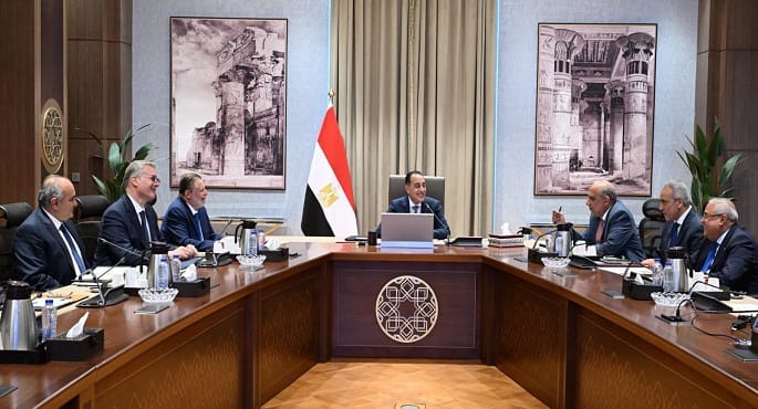 رئيس الوزراء يتابع جهود تأمين احتياطيات الوقود لضمان استدامة الطاقة