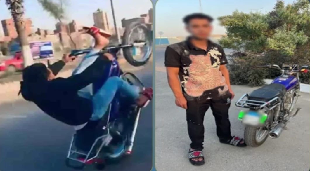 ضبط قائد دراجة نارية لتنفيذ حركات استعراضية خطرة بالقاهرة