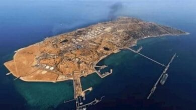 انفجارات قرب جزيرة خرج الإيرانية مرتبطة بتفجير ذخيرة