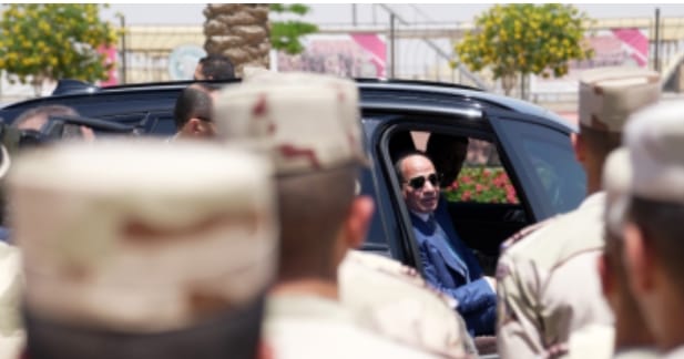 الرئيس السيسي يتفقد مقر القيادة الاستراتيجية بالعاصمة الجديدة