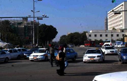 انتظام حركة المرور بالقاهرة والجيزة خلال الذروة المسائية