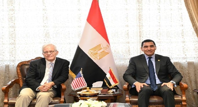 وزير الرياضة يبحث مع القائم بأعمال السفير الأمريكي تعزيز التعاون المشترك