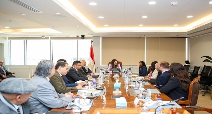 وزيرة الإسكان تبحث مع وفد من البنك الدولي تعزيز أوجه التعاون المستقبلية