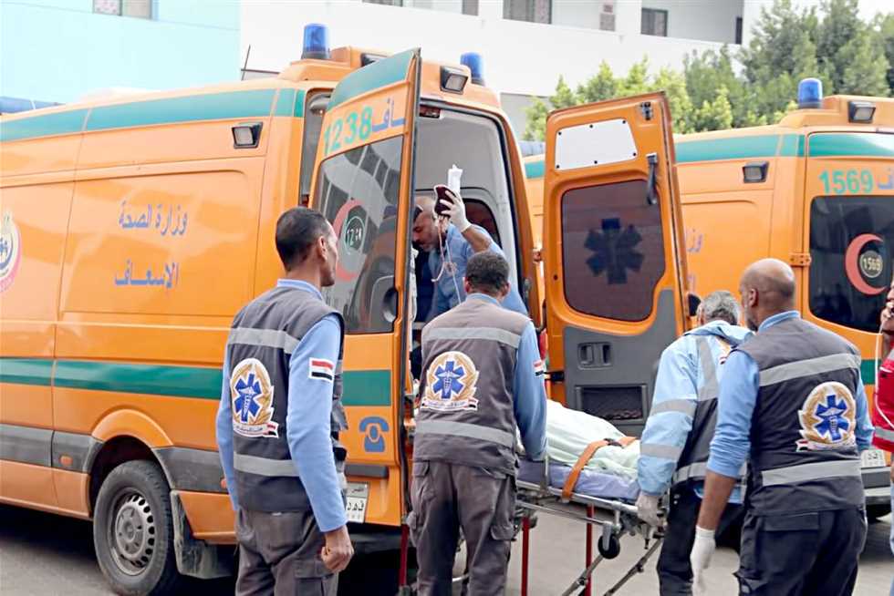 مصرع شخص وإصابة اثنين في حادث سير بأسوان