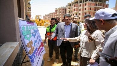 وزيرة الإسكان تتفقد مشروع “ديارنا” السكني بالتجمع الثالث