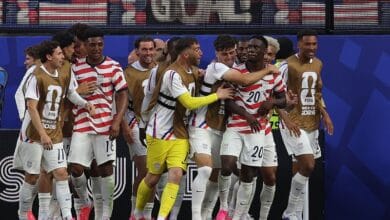 فيفا يؤيد قرار حكم مباراة أمريكا وباراجواي بشأن إنذار ألميرون