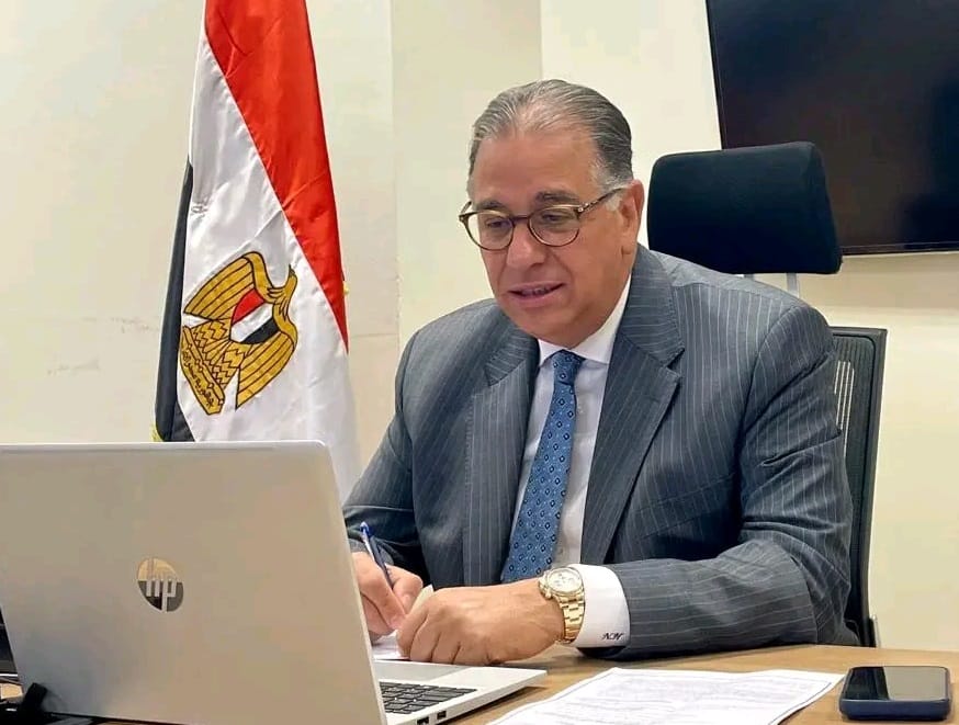 نائب وزير الخارجية يبحث مع المستثمرين المصريين بالخارج تطوير بيئة الاستثمار