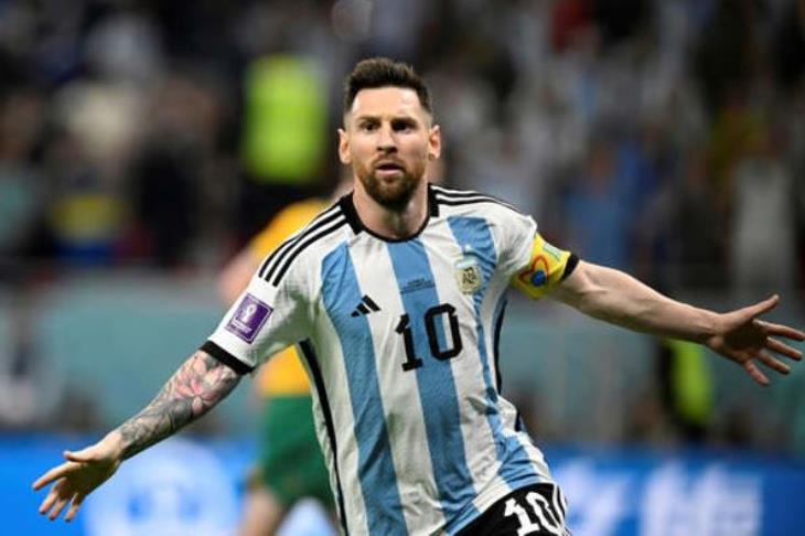 فيفا يسترجع ذكريات الظهور الأول لميسي في المونديال