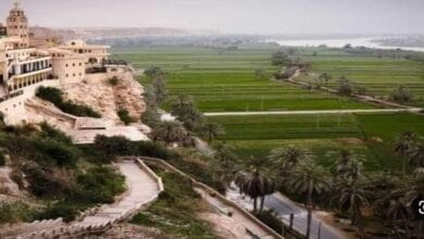 الكشف عن مقبرتين أثريتين بالعصر العتيق في جبل الطير بالمنيا