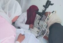 قافلة "حياة كريمة" الطبية بالعزازية تخدم 1886 مريضًا