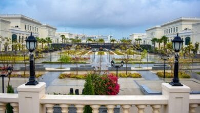 وزيرة الإسكان تتابع تشغيل المدينة التراثية بالعلمين الجديدة