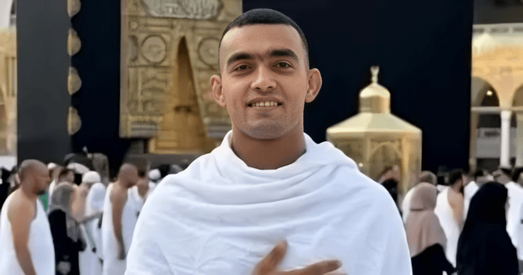 صورة لبطل المصارعة المصري جمال عبد الناصر.