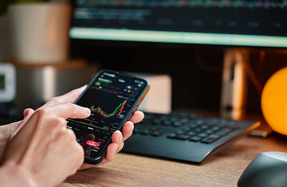 الفرق بين تداول السلع الفوري والعقود الآجلة للمستثمرين