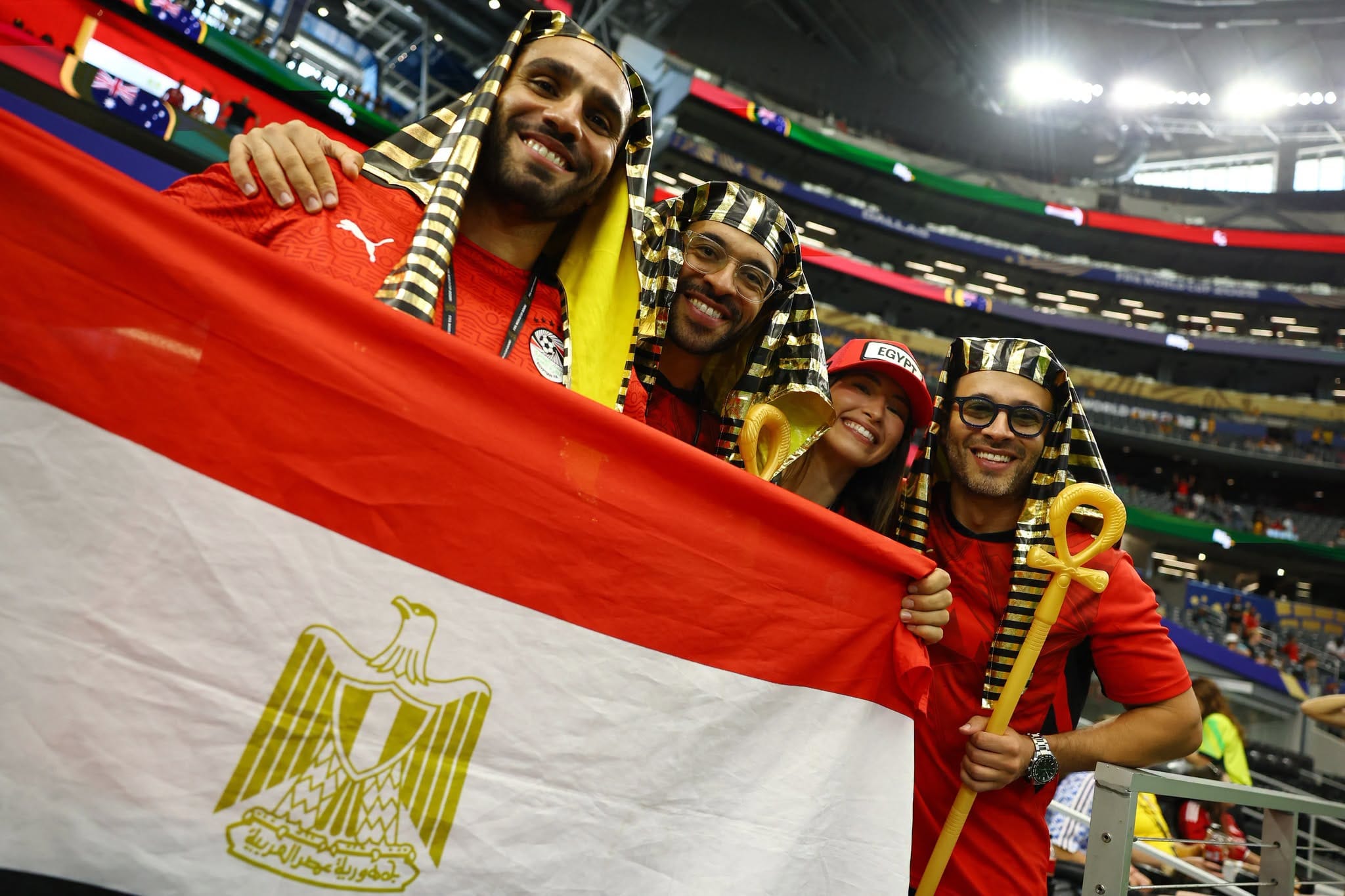 الجماهير المصرية تزين ملعب مواجهة أستراليا بكأس العالم 2026 بالزي الفرعوني