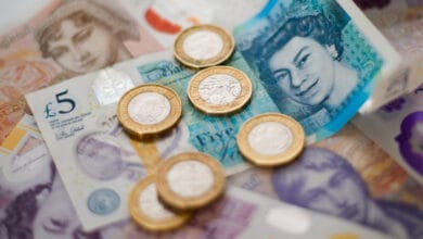 الجنيه الإسترليني يحقق أكبر مكاسبه الأسبوعية أمام الدولار في 3 أشهر