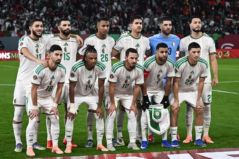 عنتر يحيى مدرباً جديداً لمنتخب الجزائر لكرة القدم