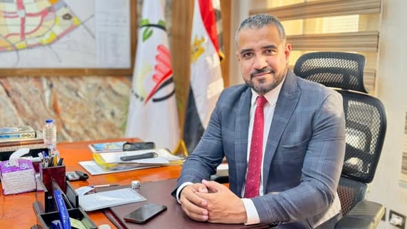 رئيس جهاز العبور الجديدة يتفقد مشروعات المرافق استعداداً لتسليم الحي الـ 19