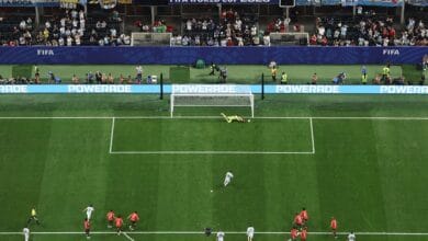 مصطفى شوبير يتصدى لركلة جزاء ميسي ويحافظ على تقدم مصر أمام الأرجنتين في كأس العالم