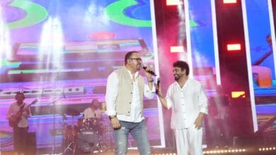 مهرجان المسرح الروماني يفتتح فعالياته بنجوم التسعينيات في الساحل الشمالي