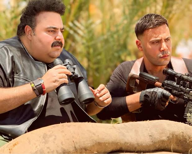 محمد إمام يحتفل بإيرادات فيلم "صقر وكناريا" متجاوزة 75 مليون جنيه